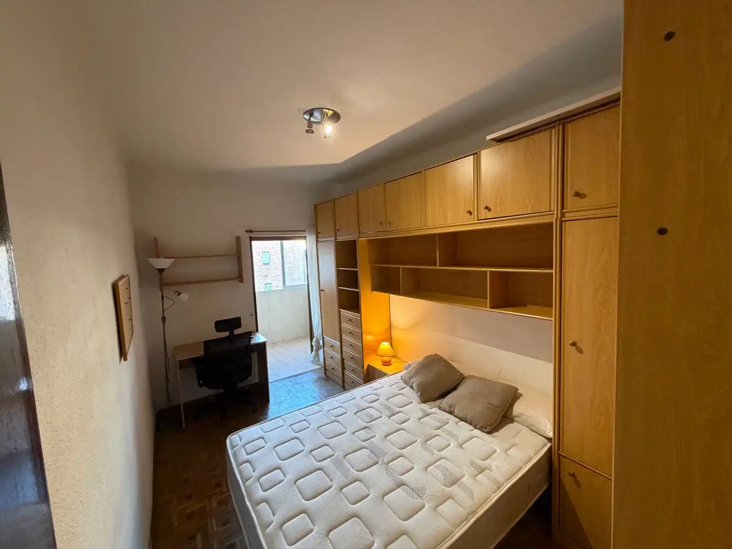 Piso de alquiler en Calle del Conde de Torralba, 12, Castilla Habitación de Piso de alquiler en Madrid Capital con Balcón