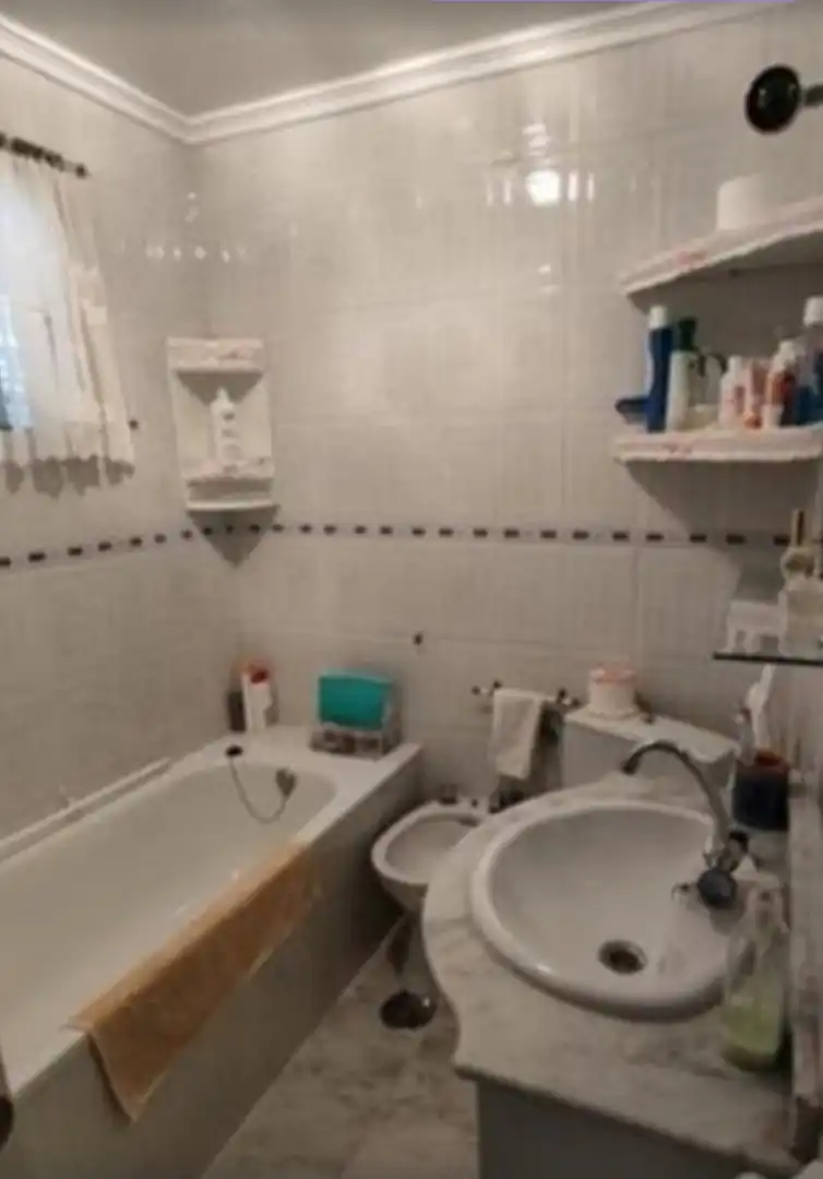 Piso de alquiler en Avenida de París, 12, Rincón Alto Baño de Piso de alquiler en Benidorm con Amueblado, Lavadora y Parking comunitario