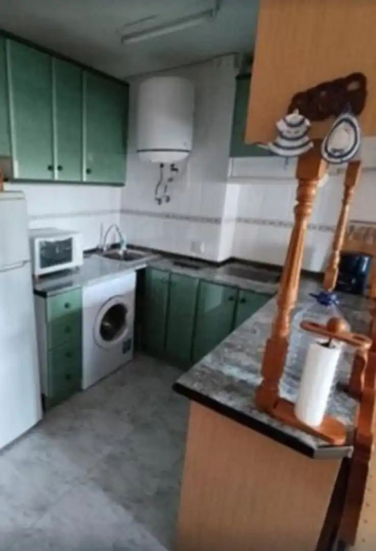 Piso de alquiler en Avenida de París, 12, Rincón Alto Cocina de Piso de alquiler en Benidorm con Amueblado, Lavadora y Parking comunitario
