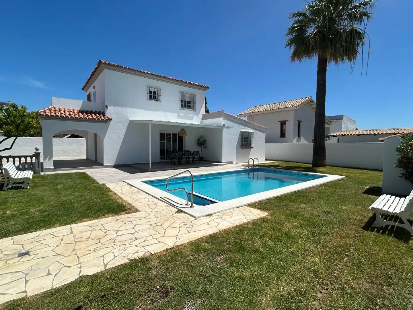 Houses for rent in Calle Abeja, 12, Carretera de Sanlúcar - Sudamérica Exterior view of Houses for rent in El Puerto de Santa María with Air Conditioner, Heating and Private garden