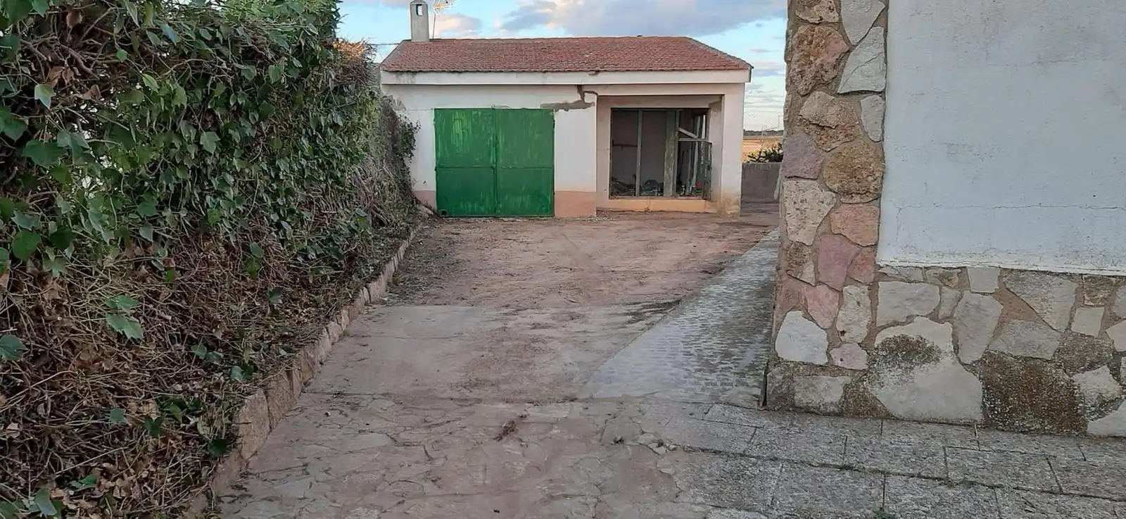 Casa o xalet en venda a Calle Alto Virgen, 11, Villagarcía del Llano Vista exterior de Casa o xalet en venda en Villagarcía del Llano amb Jardí privat, Terrassa i Traster
