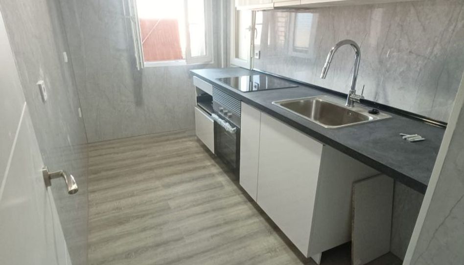 Piso en venta en Calle Goya, 9, Brezo, Valdemoro - imagen 1 Foto 1 de Piso en venta en Calle Goya, 9, Brezo, Valdemoro