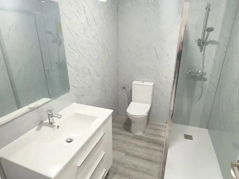 Piso en venta en Calle Goya, 9, Brezo Baño de Piso en venta en Valdemoro con Terraza