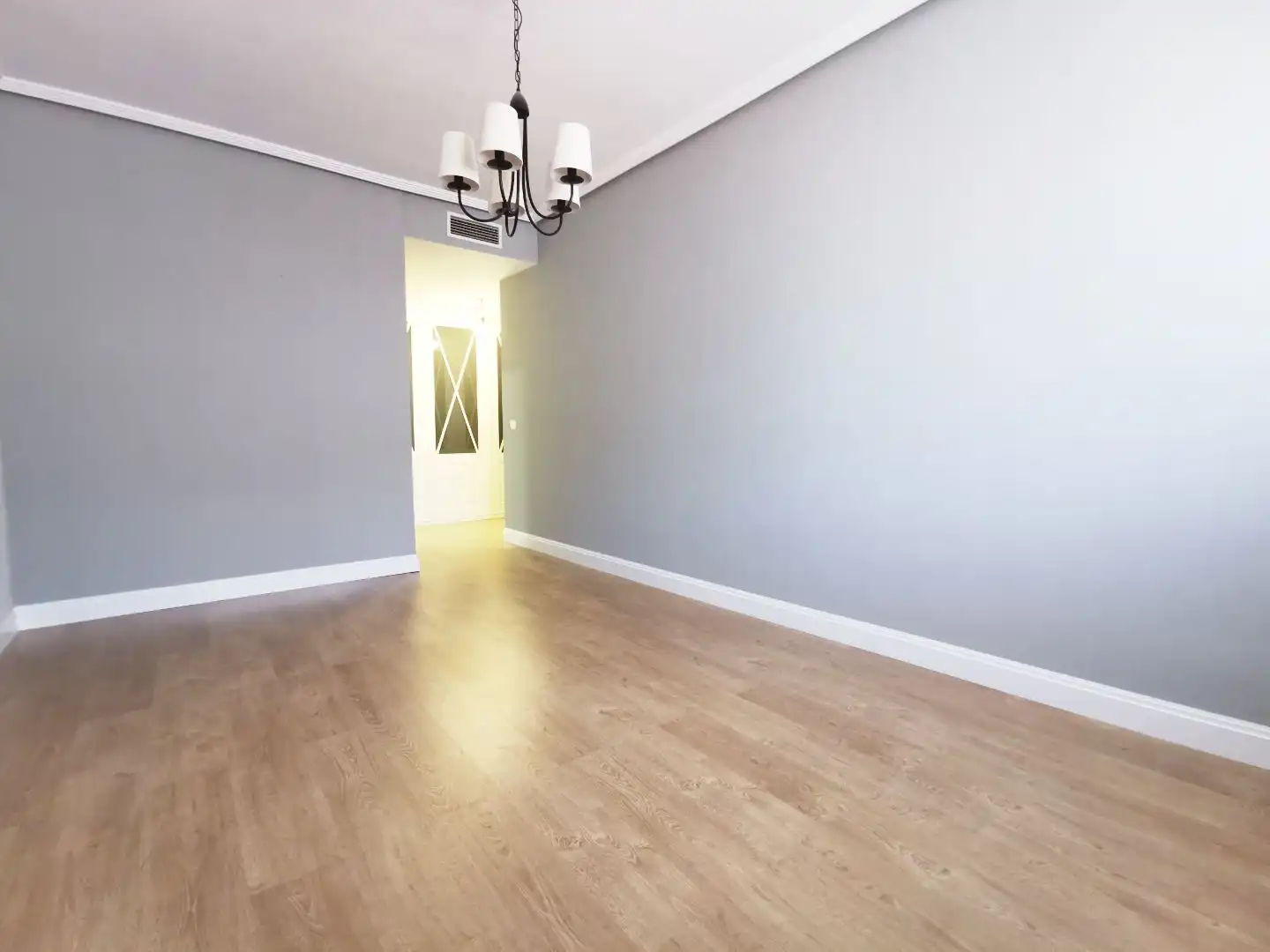 Piso en venta en Calle Ana Mariscal, 1, Centro Comedor de Piso en venta en Rivas-Vaciamadrid con Terraza y Piscina
