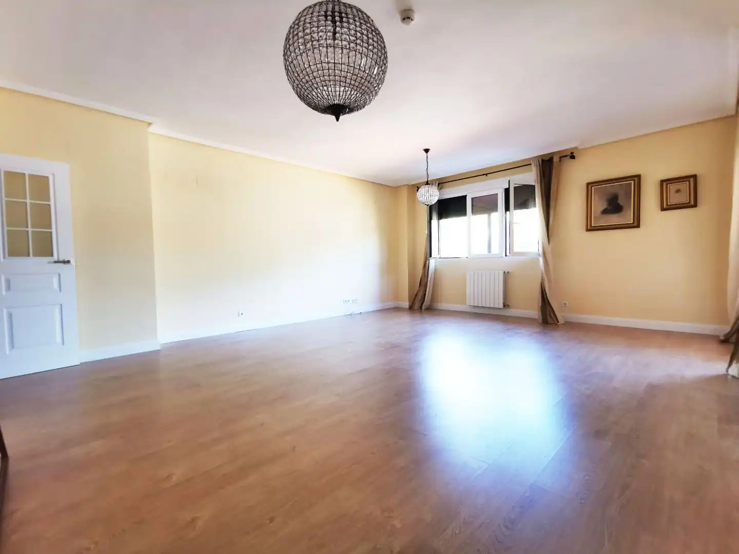 Flat for sale in Calle Ana Mariscal, 1, Rivas-Vaciamadrid Living room of Flat for sale in Rivas-Vaciamadrid with Terrace and Swimming Pool