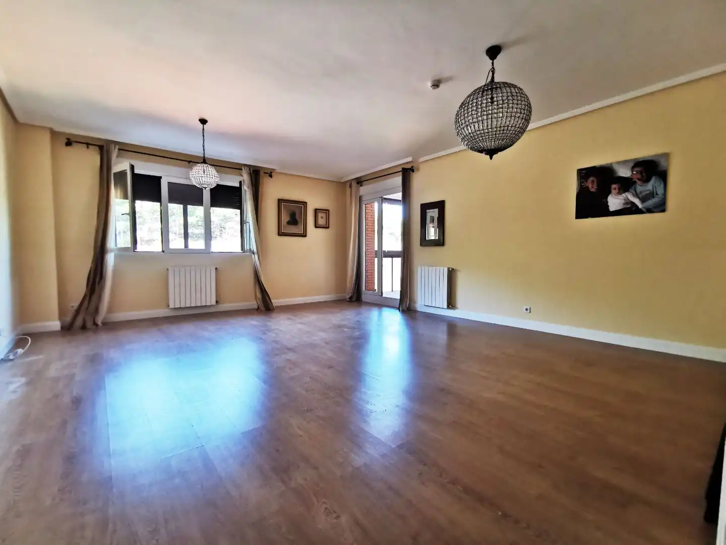 Flat for sale in Calle Ana Mariscal, 1, Rivas-Vaciamadrid Living room of Flat for sale in Rivas-Vaciamadrid with Terrace and Swimming Pool