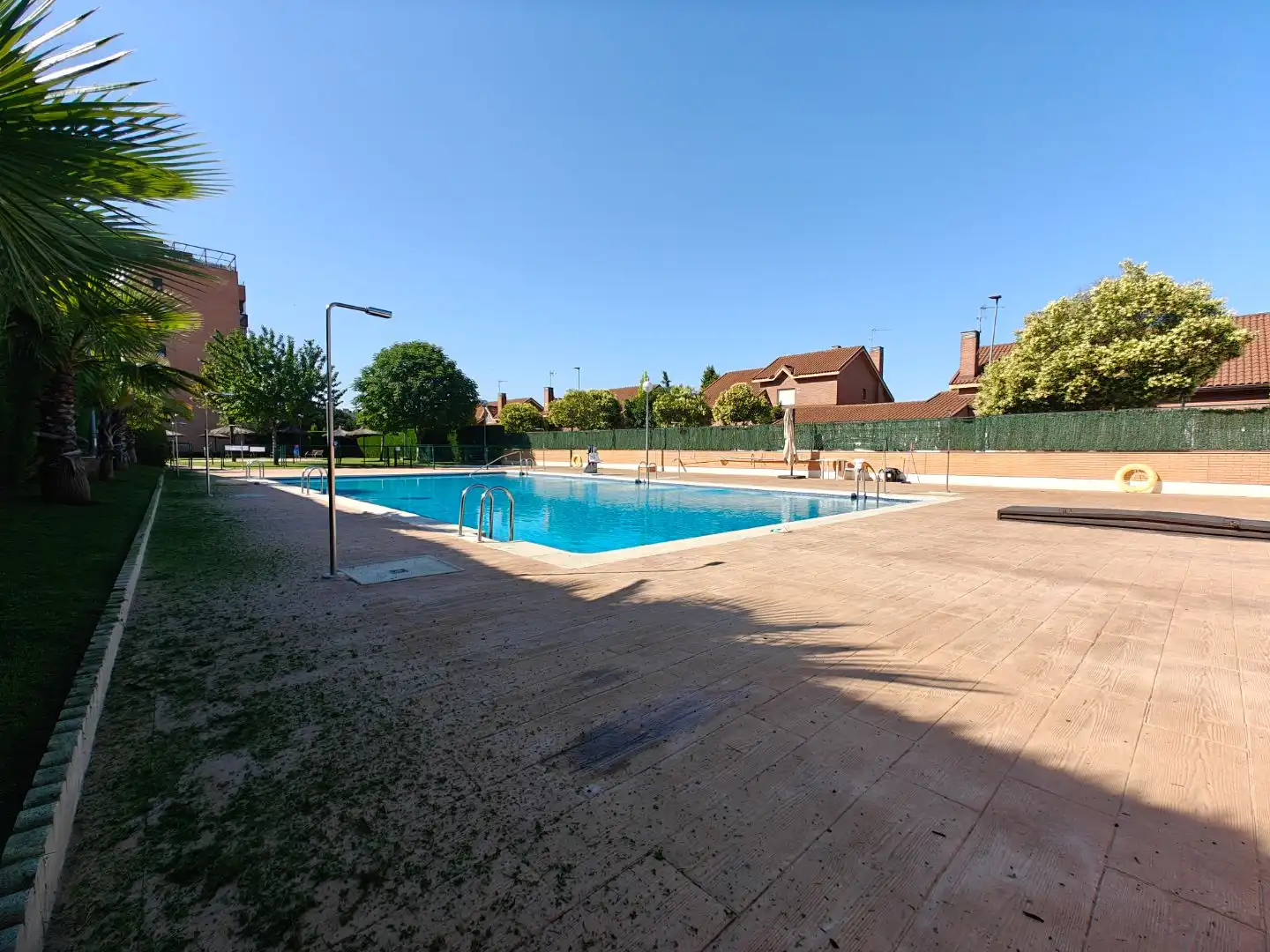Flat for sale in Calle Ana Mariscal, 1, Rivas-Vaciamadrid Swimming pool of Flat for sale in Rivas-Vaciamadrid with Terrace and Swimming Pool