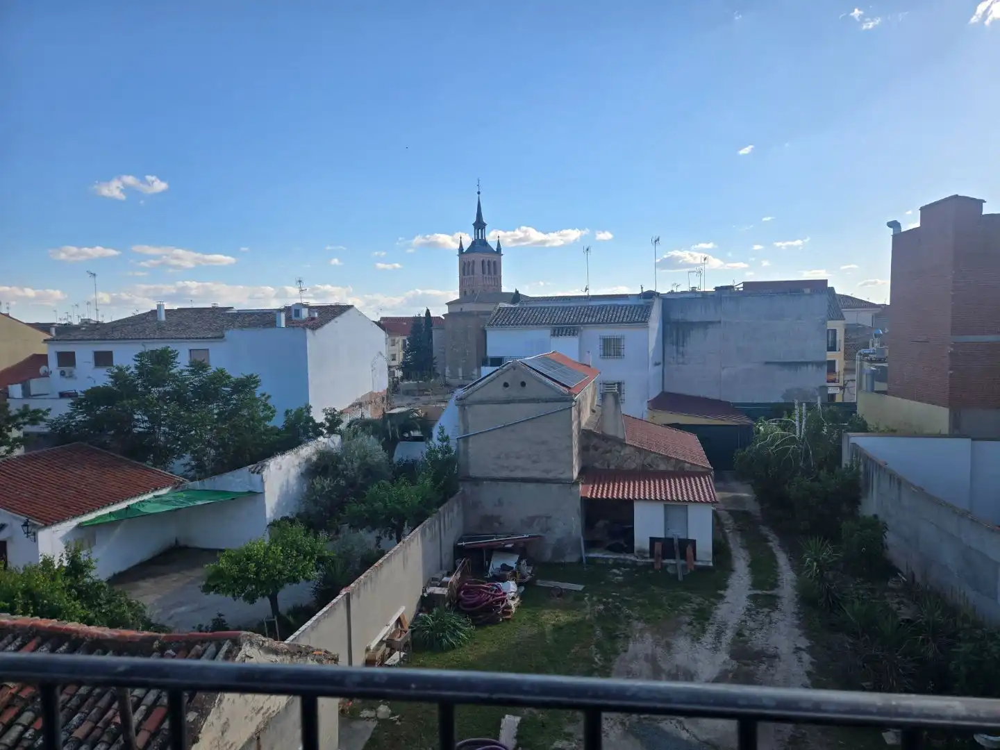 Vista exterior de Dúplex en venda en Illescas amb Aire condicionat i Balcó