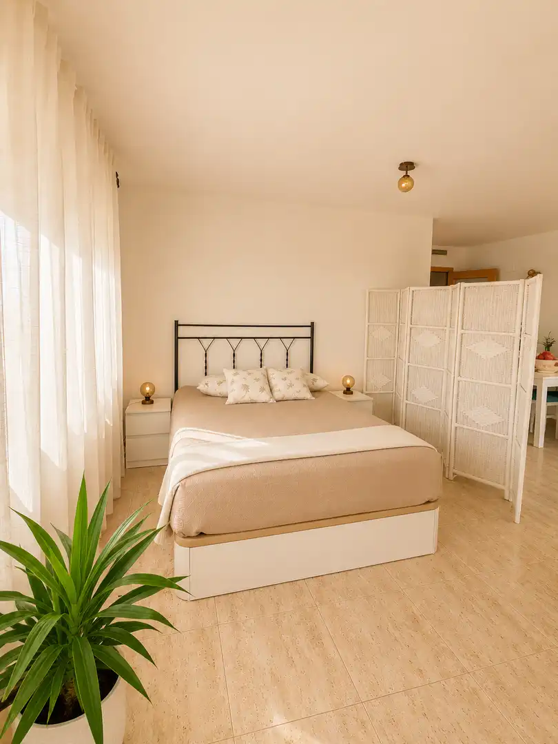 Piso en venta en Carrer del Fonoll, 1, Pla de Maset - Cap de Salou Habitación de Piso en venta en Salou con Aire acondicionado, Terraza y Piscina