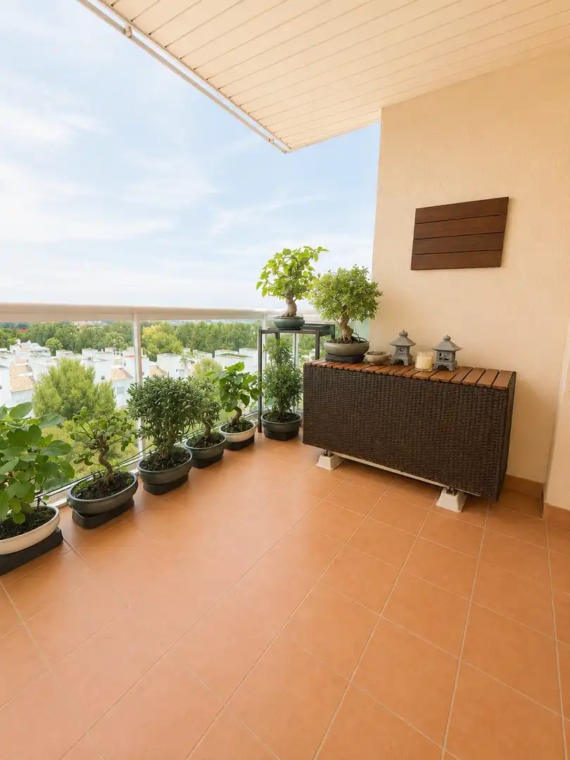 Piso en venta en Carrer del Fonoll, 1, Pla de Maset - Cap de Salou Terraza de Piso en venta en Salou con Aire acondicionado, Terraza y Piscina