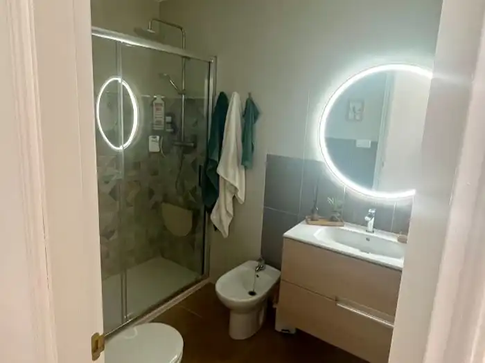 Wohnung zum Verkauf in Carrer l'Ull del Moro, 29, Centre - Zona Alta Badezimmer von Wohnung zum Verkauf in Alcoy / Alcoi mit Klimaanlage, Heizung und Parkett