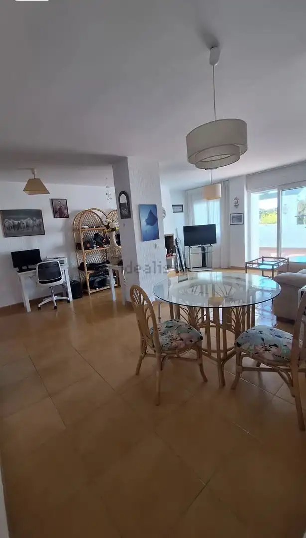 Piso en venta en Urbanización Colmena, 6, Zahara Pueblo Sala de estar de Piso en venta en Zahara de los Atunes con Jardín privado, Terraza y Trastero