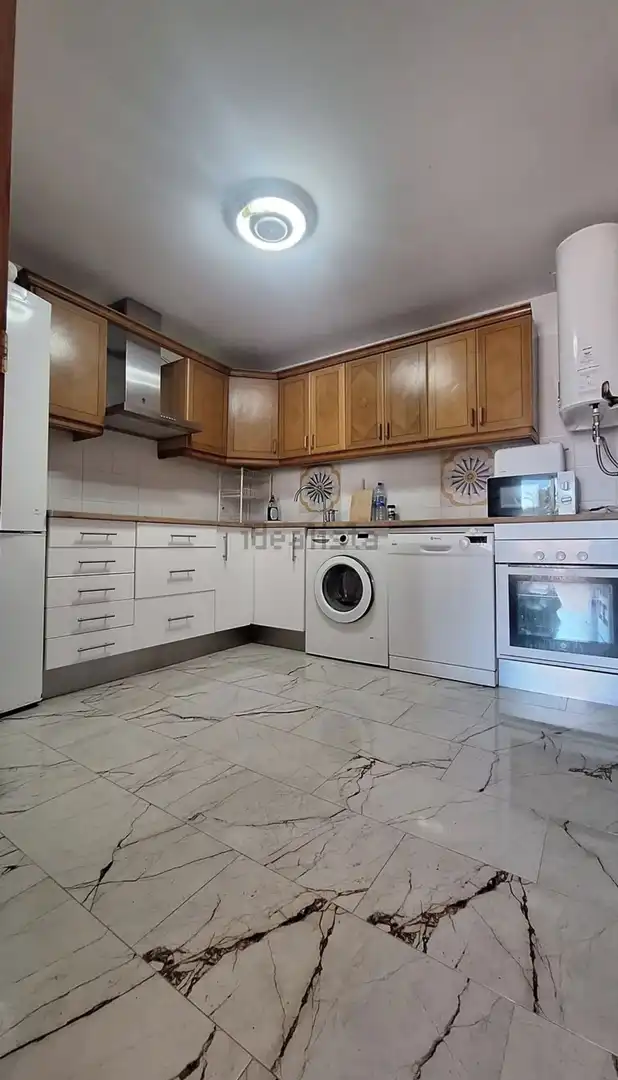 Piso en venta en Urbanización Colmena, 6, Zahara Pueblo Cocina de Piso en venta en Zahara de los Atunes con Jardín privado, Terraza y Trastero