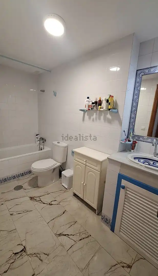 Piso en venta en Urbanización Colmena, 6, Zahara Pueblo Baño de Piso en venta en Zahara de los Atunes con Jardín privado, Terraza y Trastero