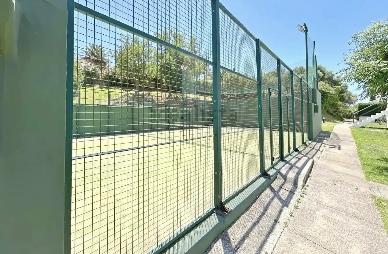 Piso en venta en Urbanización Colmena, 6, Zahara Pueblo Vista exterior de Piso en venta en Zahara de los Atunes con Jardín privado, Terraza y Trastero