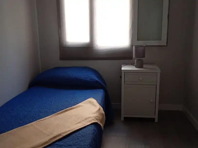 Piso en venta en Calle Alejandrina Moran, 40, Lucero Habitación de Piso en venta en Madrid Capital