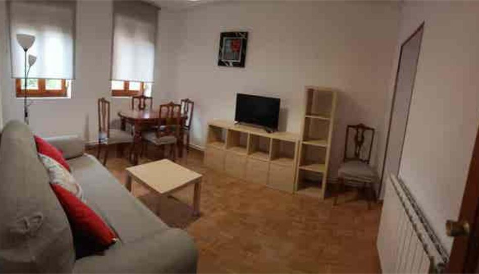 Apartamento de alquiler en José Zorrilla - Padre Claret, Segovia Capital - imagen 1 Foto 1 de Apartamento de alquiler en José Zorrilla - Padre Claret, Segovia Capital
