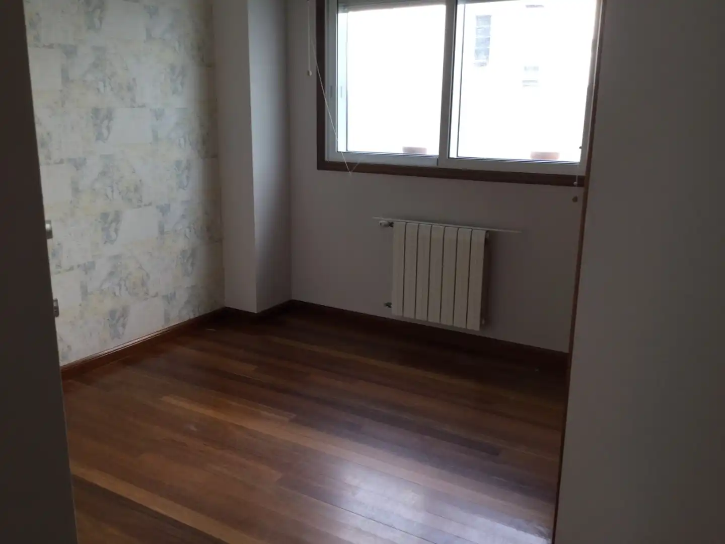 Pis de lloguer a Rúa Almendra, 9, Centro Dormitori de Pis de lloguer en Ferrol amb Calefacció, Parquet i Terrassa
