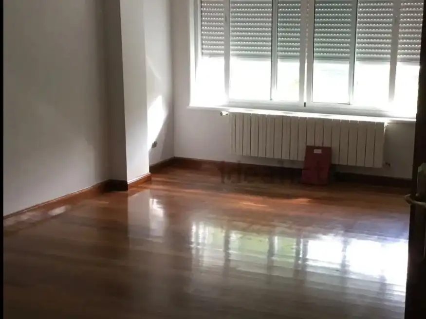 Pis de lloguer a Rúa Almendra, 9, Centro Sala d'estar de Pis de lloguer en Ferrol amb Calefacció, Parquet i Terrassa