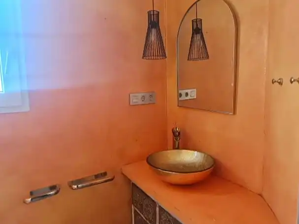 Baño de Piso de alquiler en Elda con Aire acondicionado, Calefacción y Amueblado