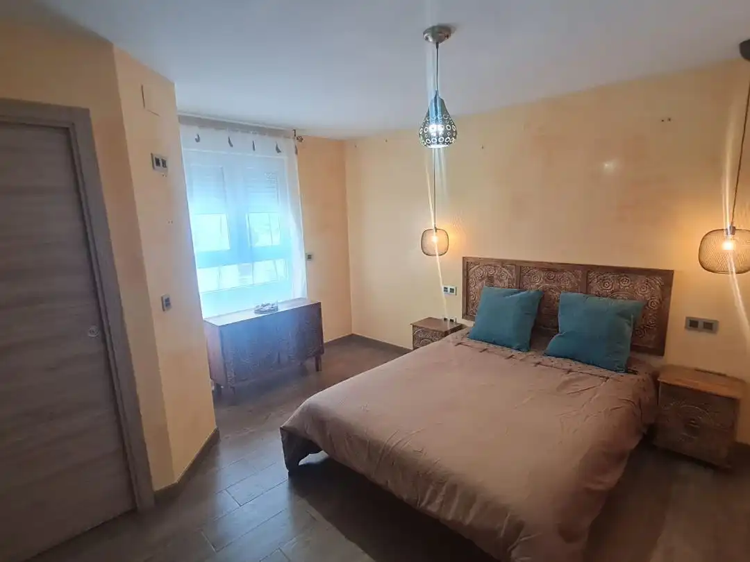 Habitación de Piso de alquiler en Elda con Aire acondicionado, Calefacción y Amueblado