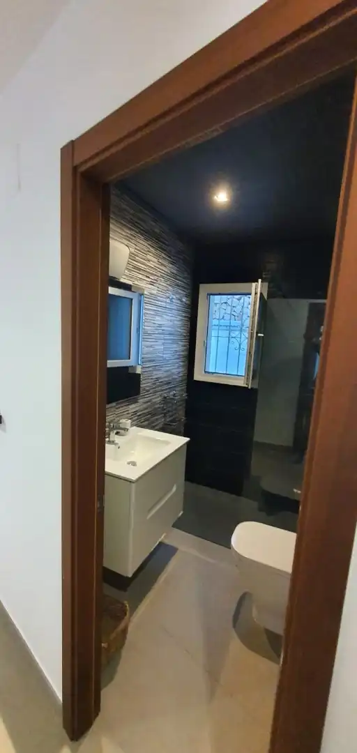 Wohnung zur Miete in Calle Puerto Mejorada, El Portet - Pla de Mar Badezimmer von Wohnung zur Miete in Moraira mit Klimaanlage, Heizung und Terrasse