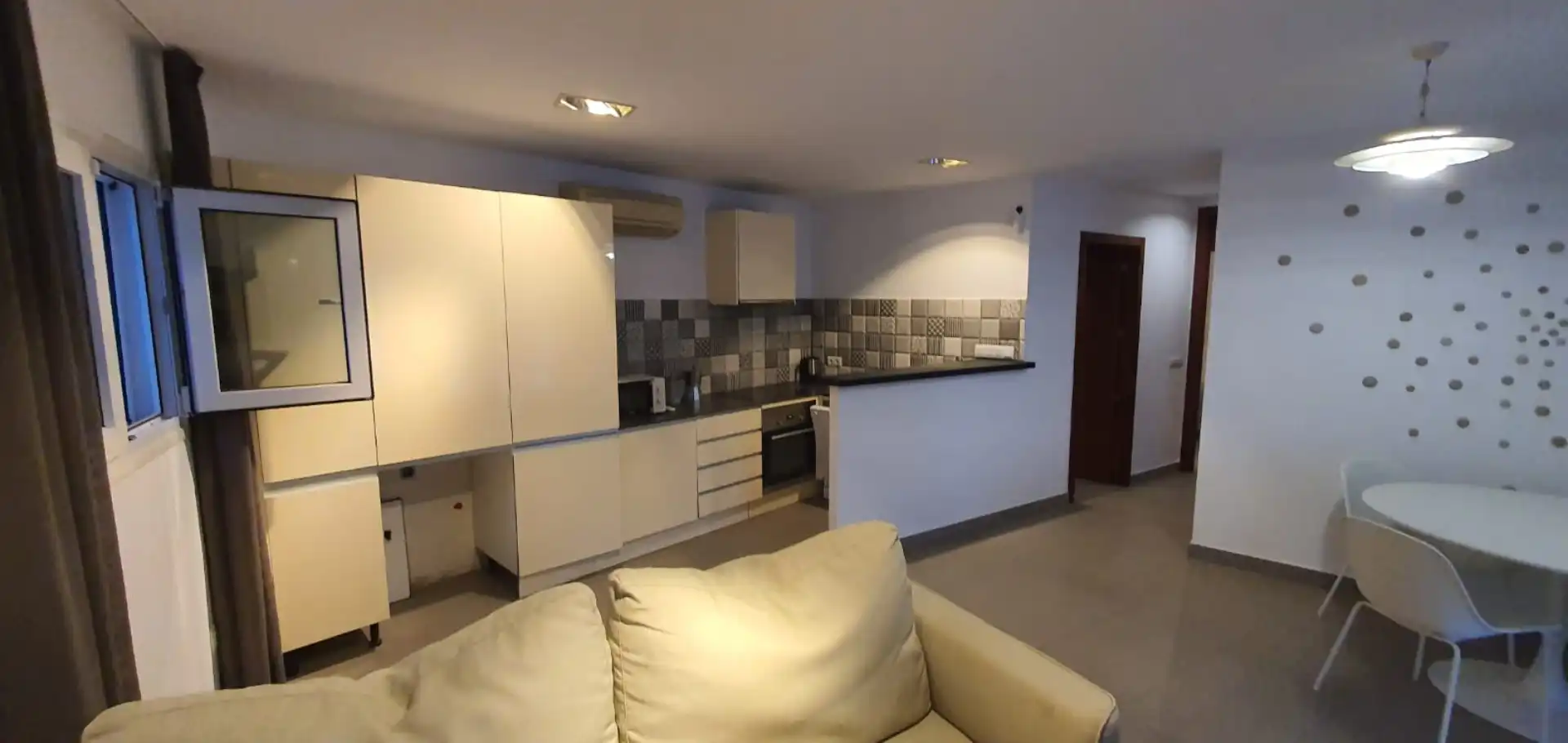 Wohnung zur Miete in Calle Puerto Mejorada, El Portet - Pla de Mar Küche von Wohnung zur Miete in Moraira mit Klimaanlage, Heizung und Terrasse