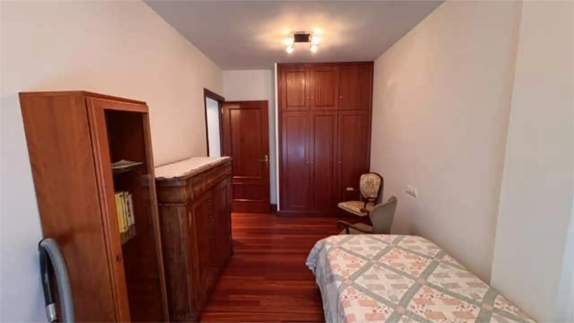 Piso en venta en Otxandio Habitación de Piso en venta en Otxandio con Calefacción, Terraza y Trastero