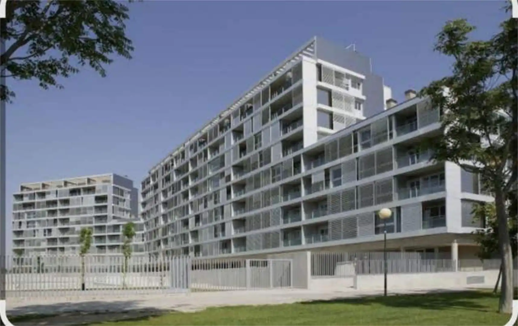 Vista exterior de Garatge de lloguer en Zaragoza