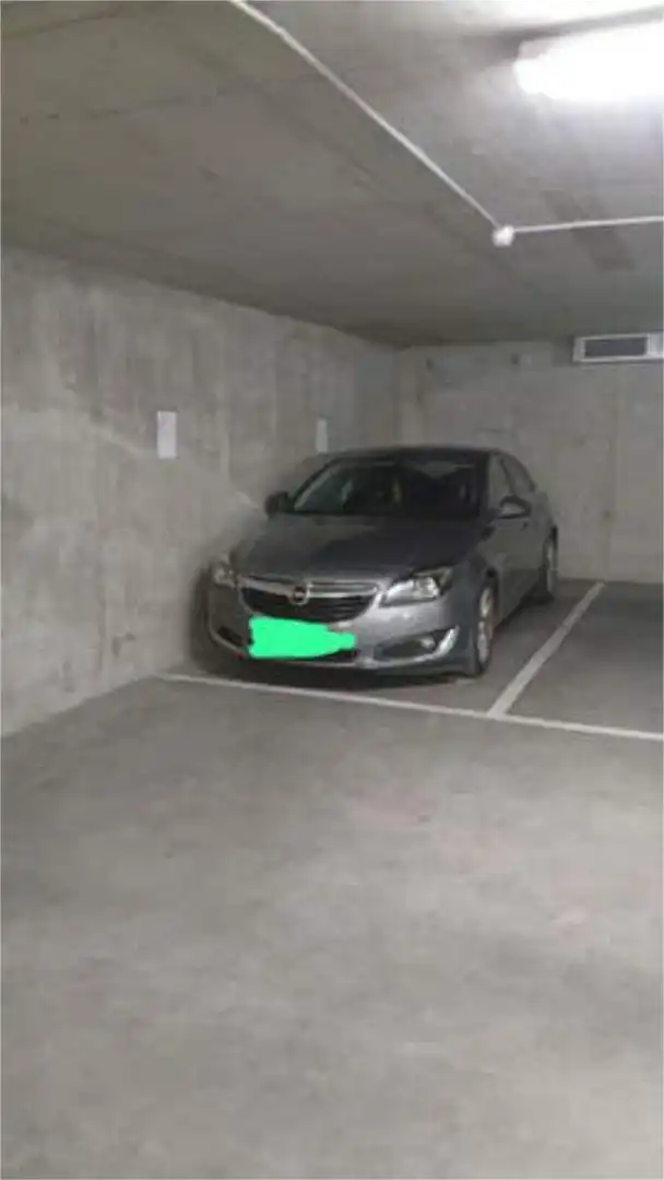 Aparcament de Garatge de lloguer en Zaragoza