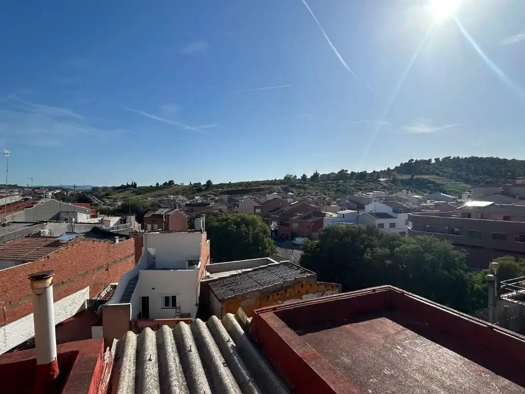 Vista exterior de Pis en venda en Terrassa amb Aire condicionat
