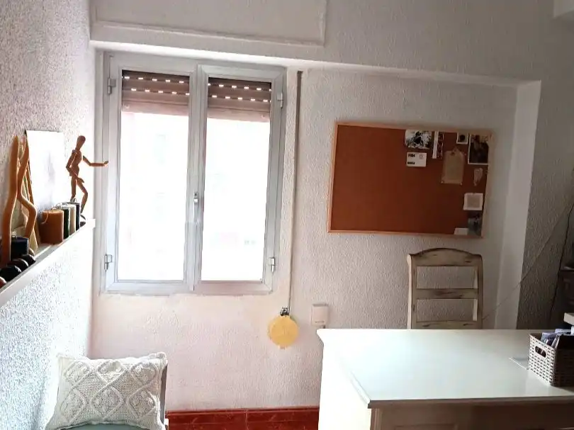Piso en venta en Avinguda del Cid, 99, La Llum Habitación de Piso en venta en Valencia Capital con Balcón