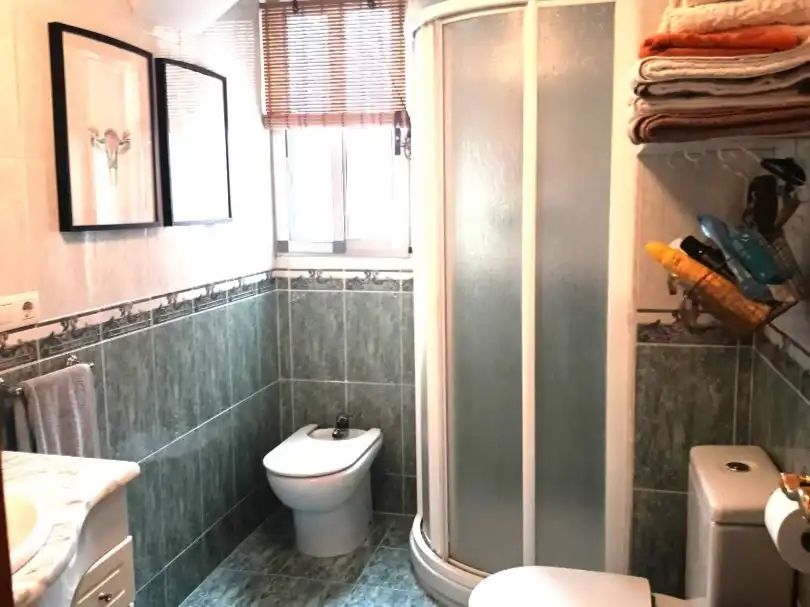 Piso en venta en Avinguda del Cid, 99, La Llum Baño de Piso en venta en Valencia Capital con Balcón