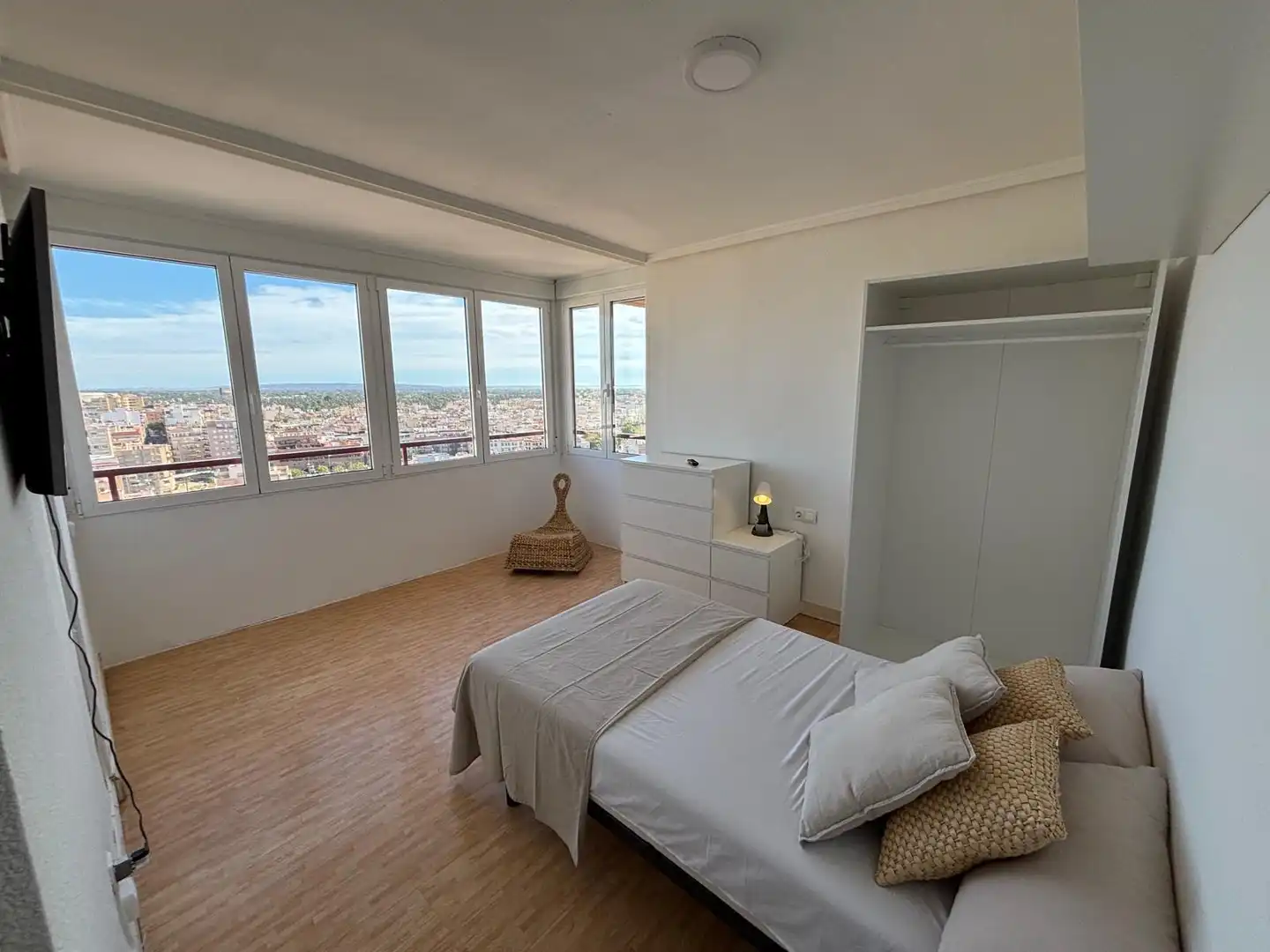 Bedroom of Flat for rent in Elche / Elx  with Terrace, Furnished and Balcony