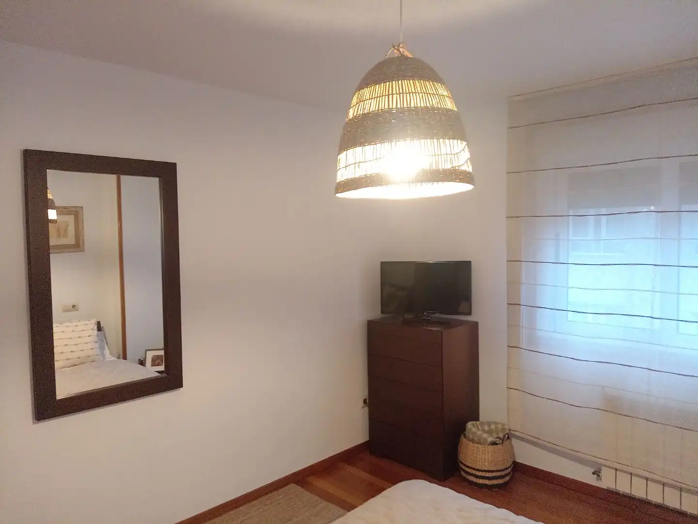 Piso de alquiler en Travesía da Peregrina, 7, Bertamirans Habitación de Piso de alquiler en Ames con Calefacción, Jardín privado y Parquet
