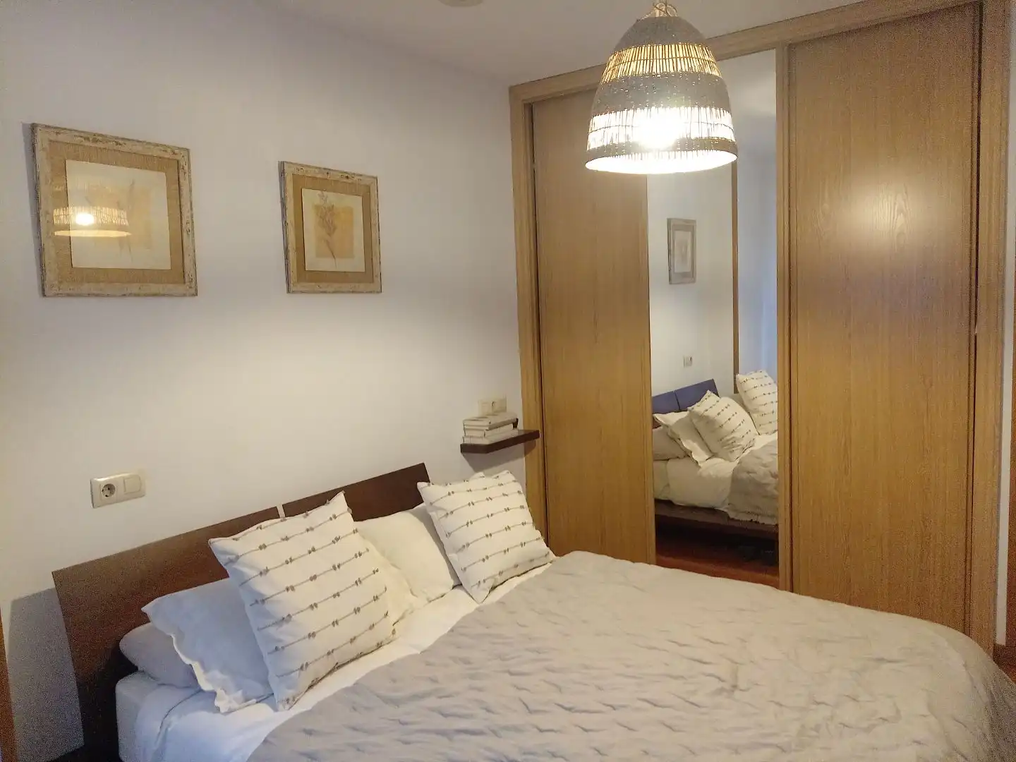 Piso de alquiler en Travesía da Peregrina, 7, Bertamirans Habitación de Piso de alquiler en Ames con Calefacción, Jardín privado y Parquet