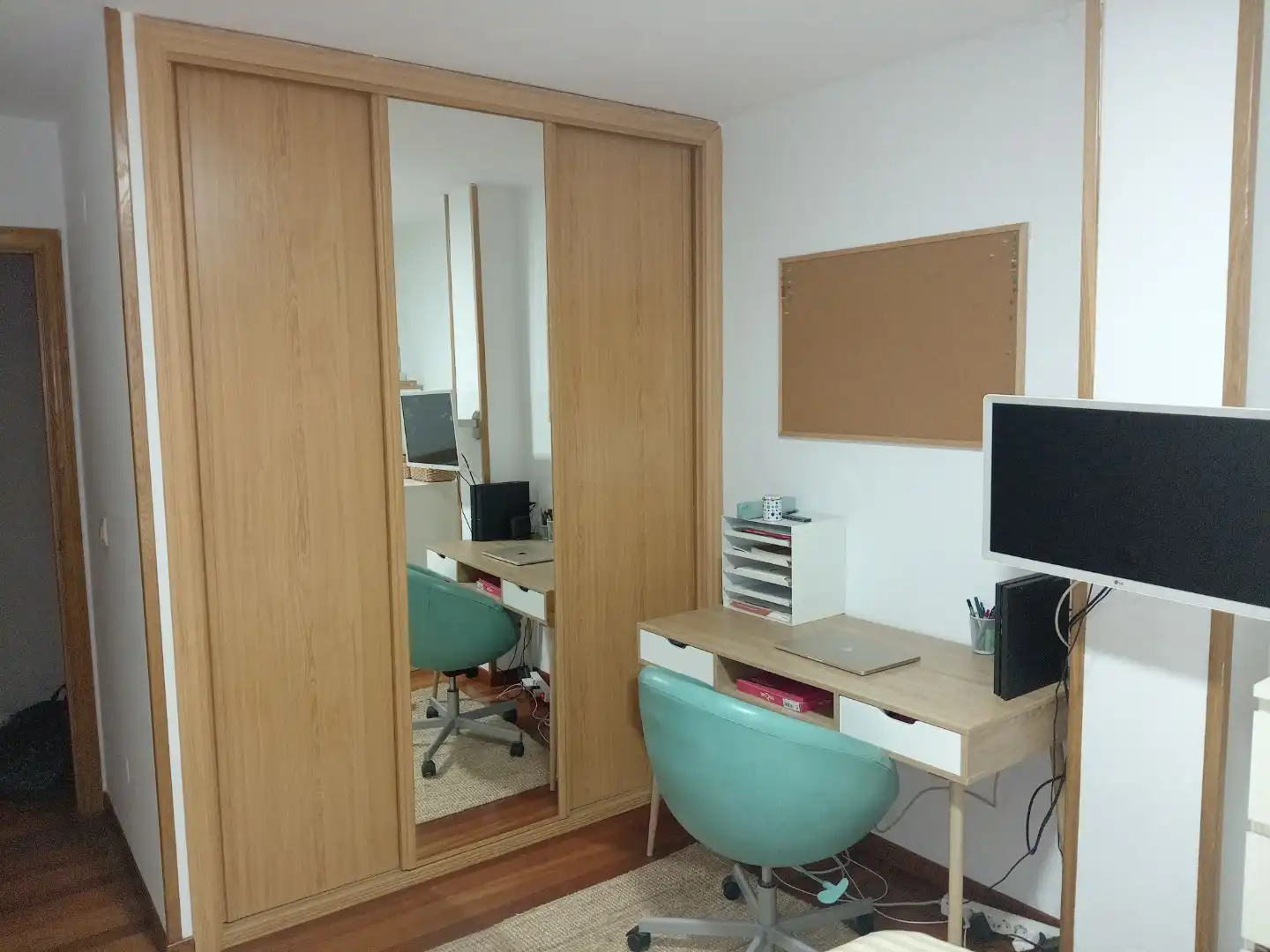 Piso de alquiler en Travesía da Peregrina, 7, Bertamirans Habitación de Piso de alquiler en Ames con Calefacción, Jardín privado y Parquet