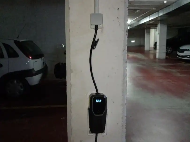 Piso de alquiler en Travesía da Peregrina, 7, Bertamirans Parking de Piso de alquiler en Ames con Calefacción, Jardín privado y Parquet