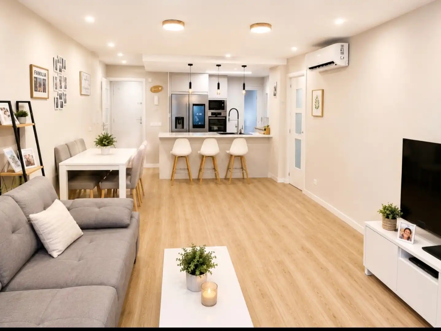 Piso en venta en Calle de Salvador Allende, 50f, PAU de Carabanchel Sala de estar de Piso en venta en Madrid Capital con Aire acondicionado, Terraza y Piscina