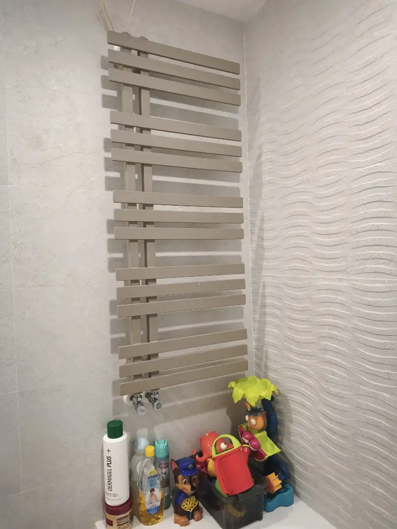 Piso en venta en Calle de Salvador Allende, 50f, PAU de Carabanchel Baño de Piso en venta en Madrid Capital con Aire acondicionado, Terraza y Piscina