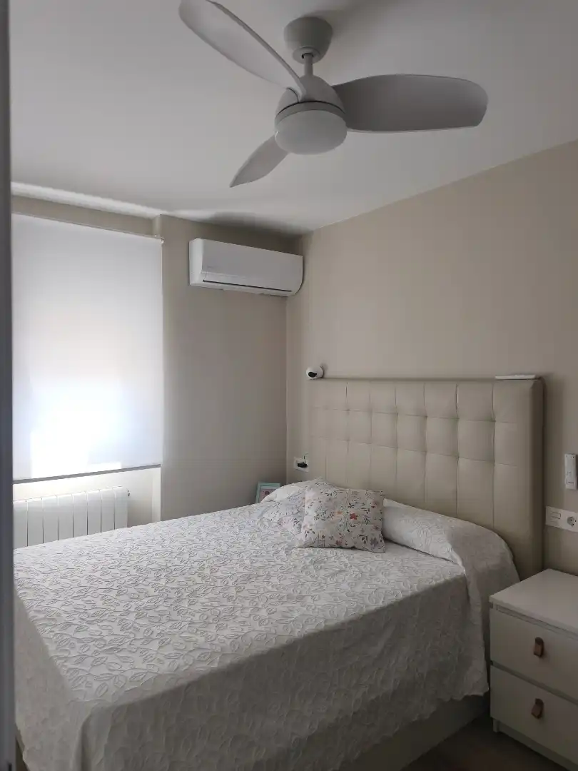 Piso en venta en Calle de Salvador Allende, 50f, PAU de Carabanchel Habitación de Piso en venta en Madrid Capital con Aire acondicionado, Terraza y Piscina