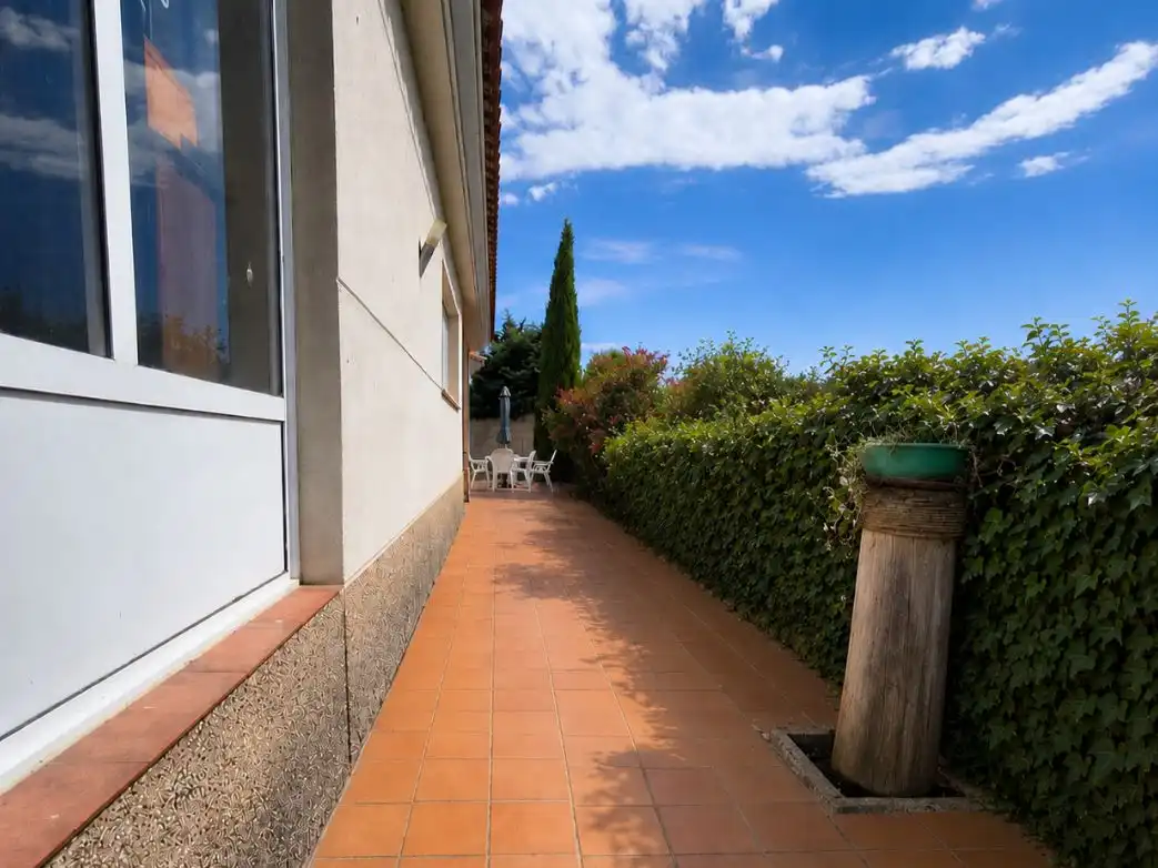 Haus oder Chalet zum Verkauf in Calle Río Duero, 2, Morales del Vino Terrasse von Haus oder Chalet zum Verkauf in Morales del Vino mit Heizung, Privatgarten und Parkett