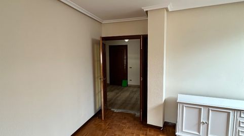 Piso de alquiler en Calle Doctor Fleming, 10, San Martín del Rey Aurelio, Asturias - imagen 5 Foto 5 de Piso de alquiler en Calle Doctor Fleming, 10, San Martín del Rey Aurelio, Asturias