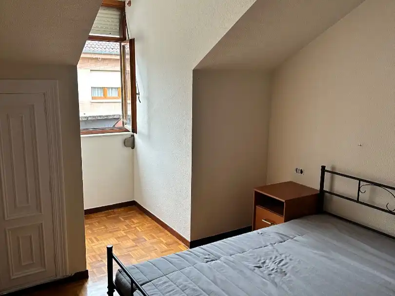 Flat for rent in Calle Doctor Fleming, 10, San Martín del Rey Aurelio Bedroom of Flat for rent in San Martín del Rey Aurelio with Terrace