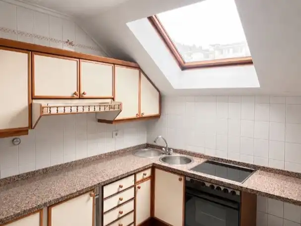 Flat for rent in Calle Doctor Fleming, 10, San Martín del Rey Aurelio Kitchen of Flat for rent in San Martín del Rey Aurelio with Terrace
