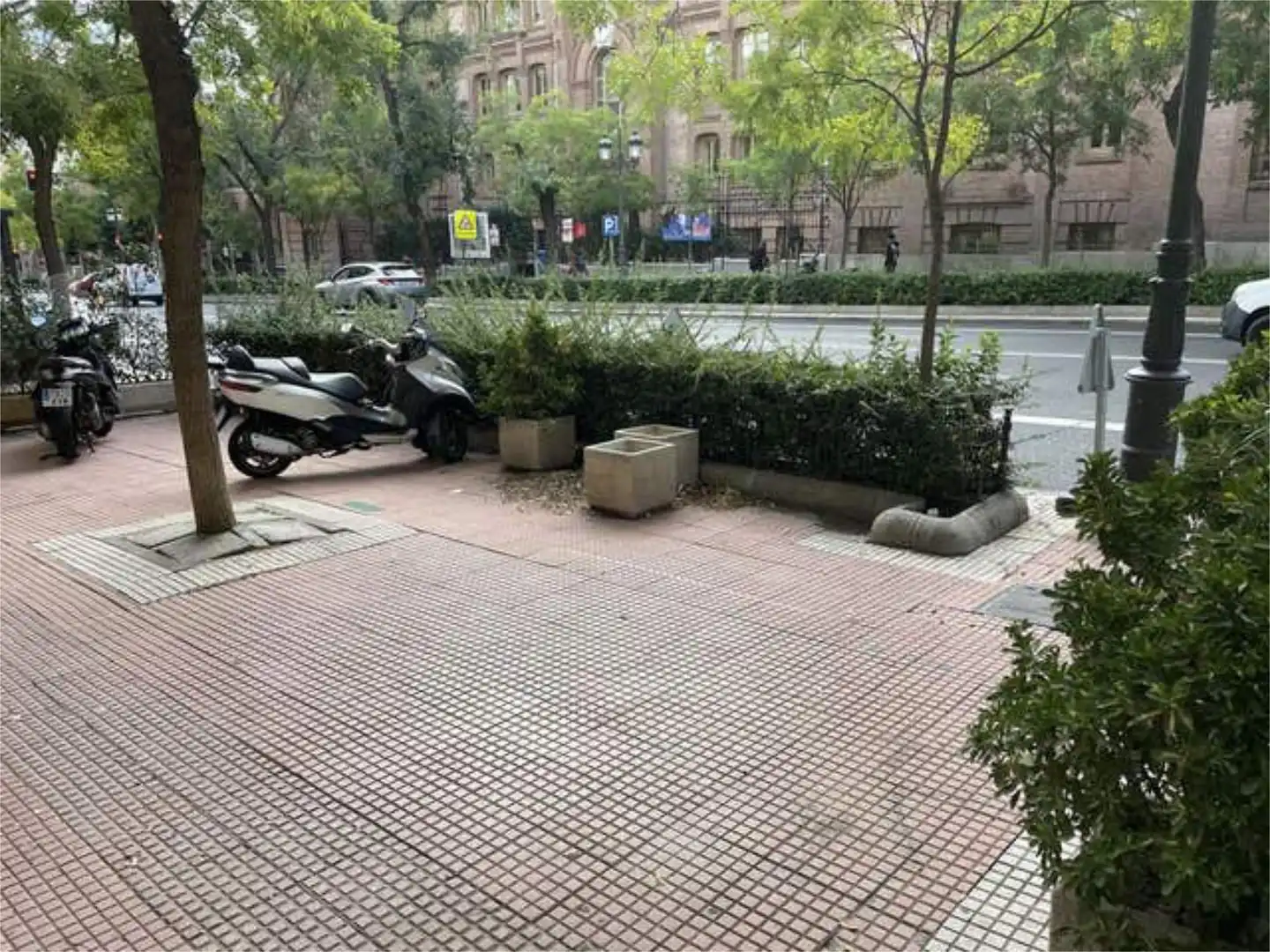 Local de alquiler en Almagro Parking de Local de alquiler en Madrid con Aire acondicionado