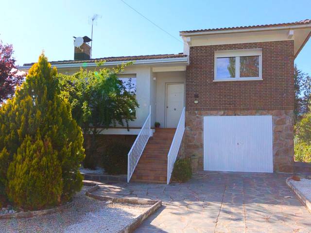 Casa-chalet en Venta en Jardín de los Nogales, 5 en Cerceda