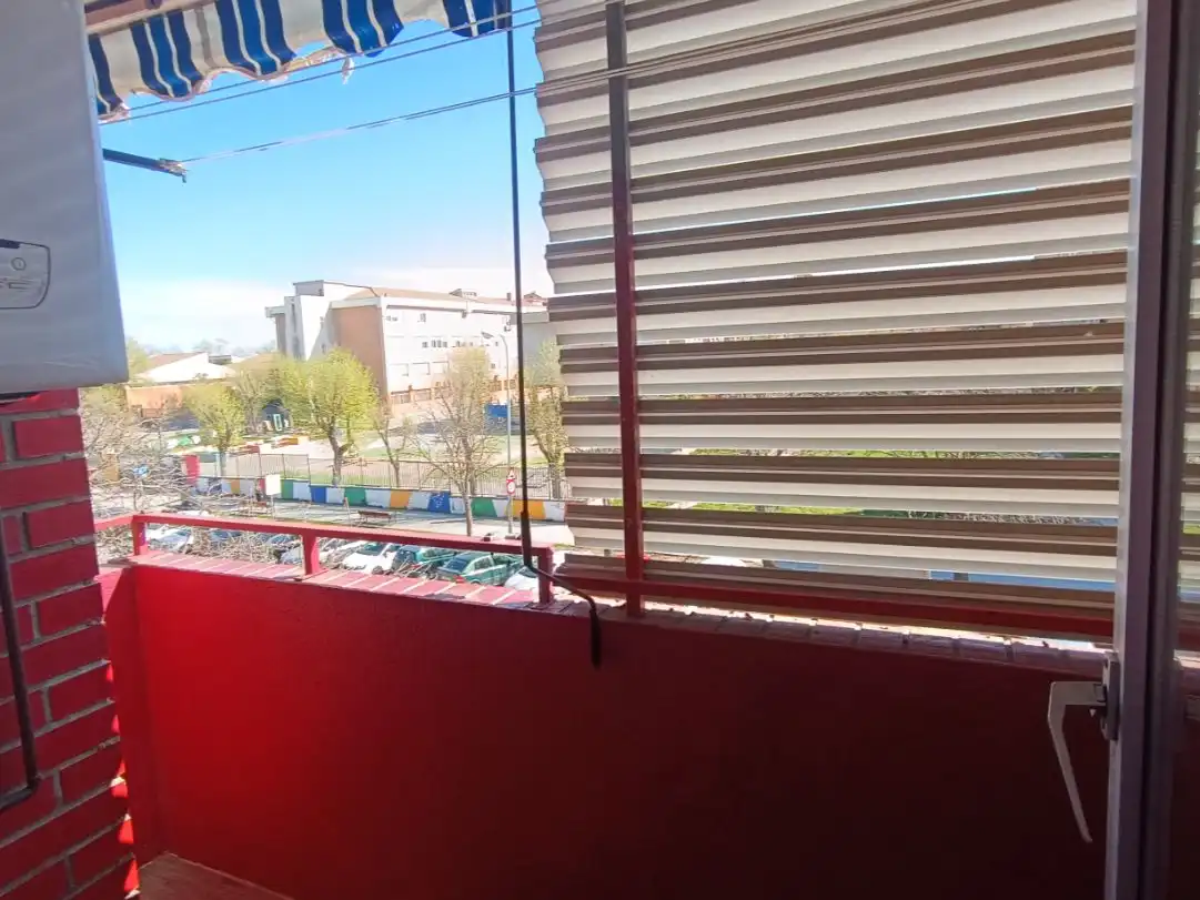 Piso en venta en Calle de la Casuarina, 18, Las Águilas Terraza de Piso en venta en Madrid Capital con Aire acondicionado