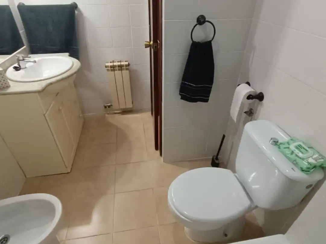 Piso en venta en Calle de la Casuarina, 18, Las Águilas Baño de Piso en venta en Madrid Capital con Aire acondicionado