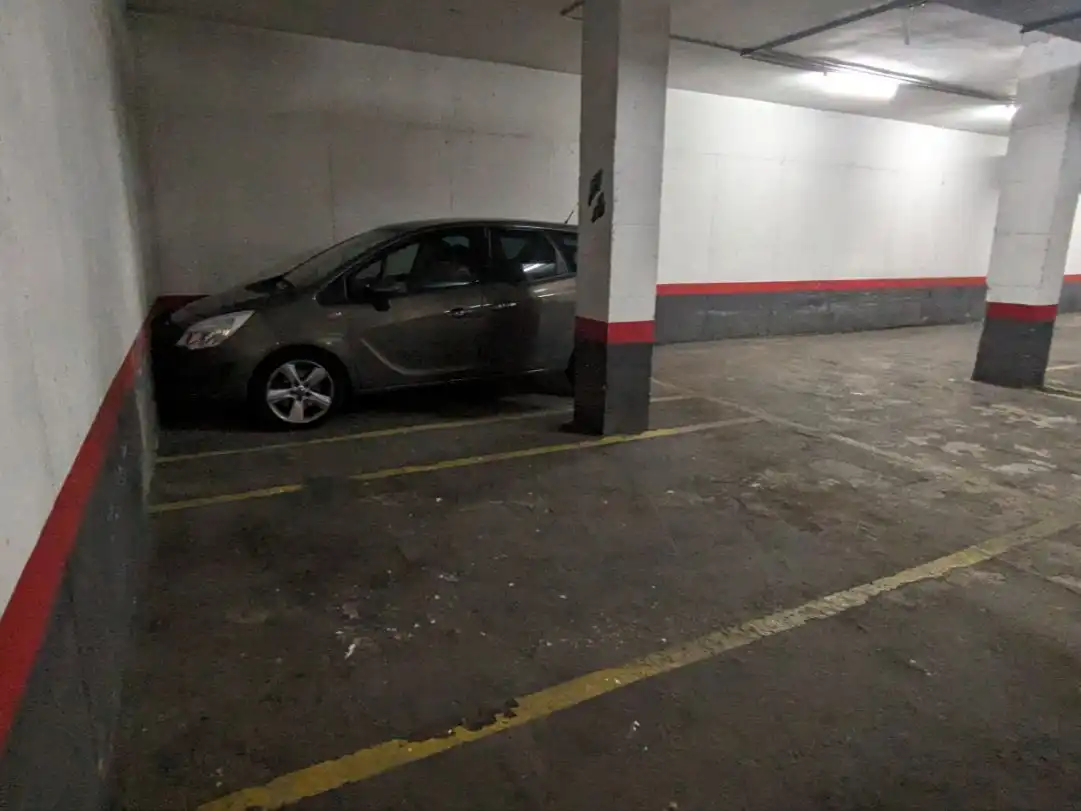 Piso en venta en Calle de la Casuarina, 18, Las Águilas Parking de Piso en venta en Madrid Capital con Aire acondicionado